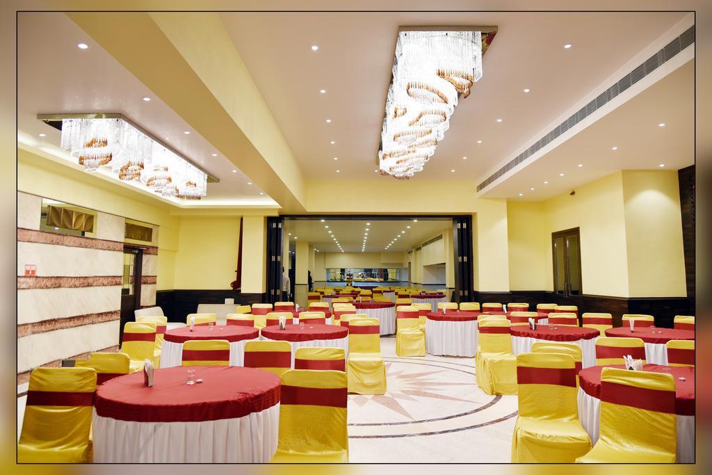 גווהטי Hotel Millennium מראה חיצוני תמונה