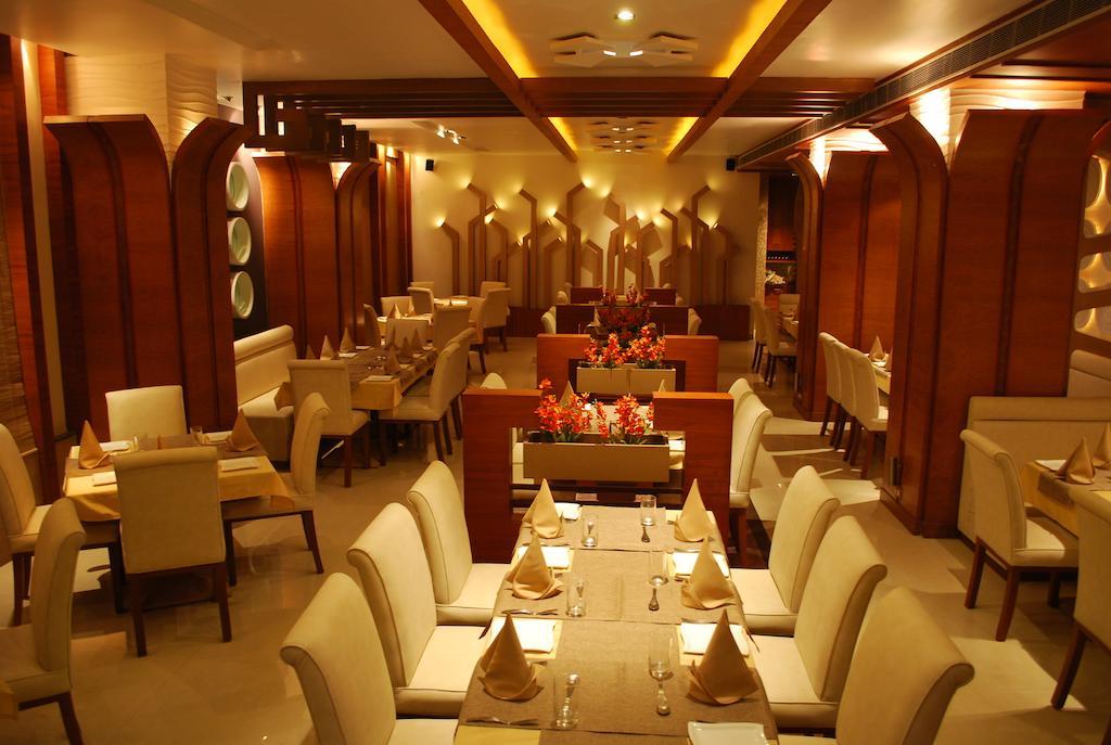 גווהטי Hotel Millennium מראה חיצוני תמונה