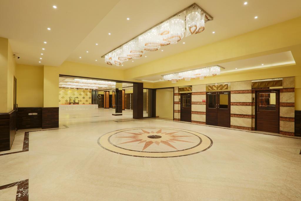 גווהטי Hotel Millennium מראה חיצוני תמונה