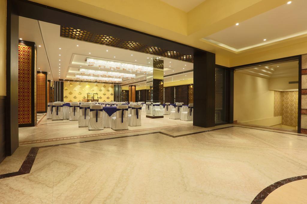 גווהטי Hotel Millennium מראה חיצוני תמונה