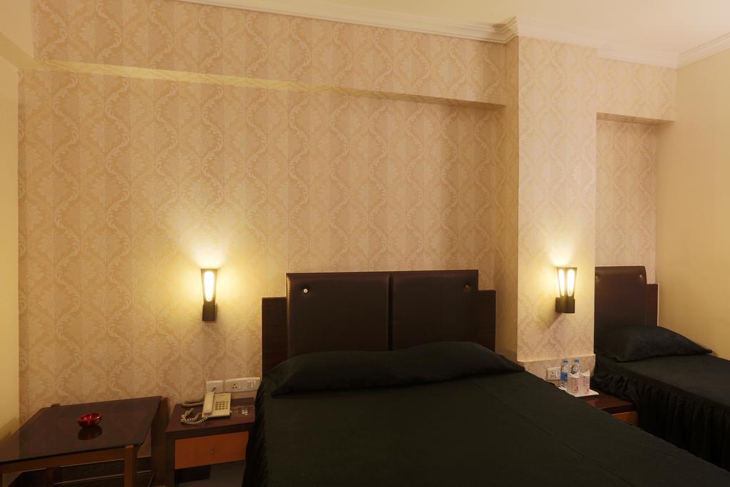 גווהטי Hotel Millennium מראה חיצוני תמונה