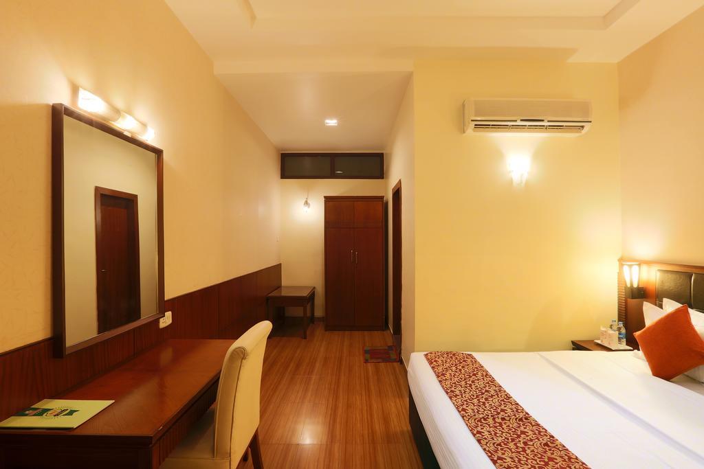 גווהטי Hotel Millennium מראה חיצוני תמונה