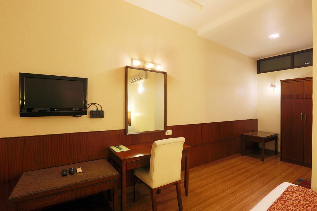 גווהטי Hotel Millennium מראה חיצוני תמונה