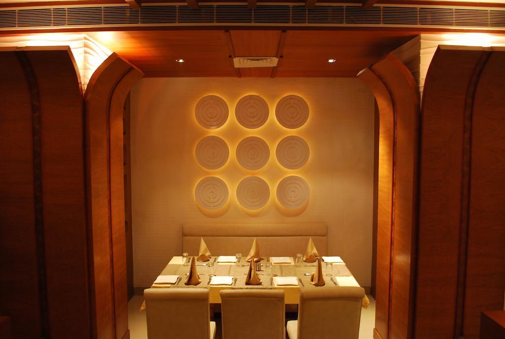 גווהטי Hotel Millennium מראה חיצוני תמונה